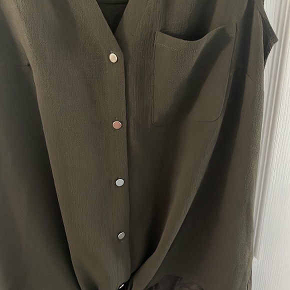 Apt 9 tie front tank - Picture 3 of 5